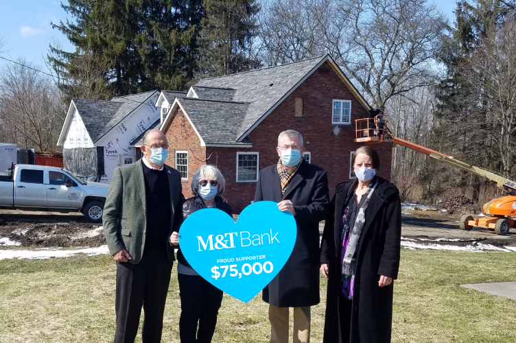 M&T Bank Press photo in front of The Star Hospice House